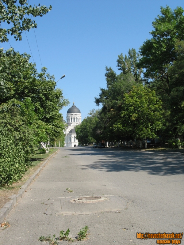 Новочеркасск: Вид на собор с Красного спуска