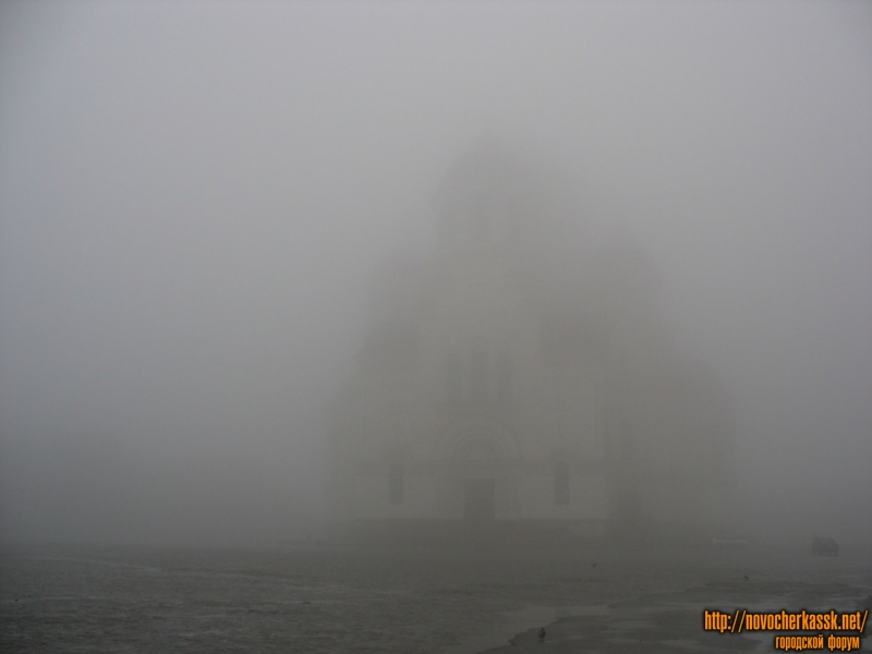 Новочеркасск: Туманная площадь Ермака и собор