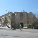 Угол спуска Герцена и Буденновской (бывший сороковой магазин)