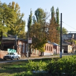 Крылова. Вид с ул. Буденновской в сторону Баклановского. Четная сторона