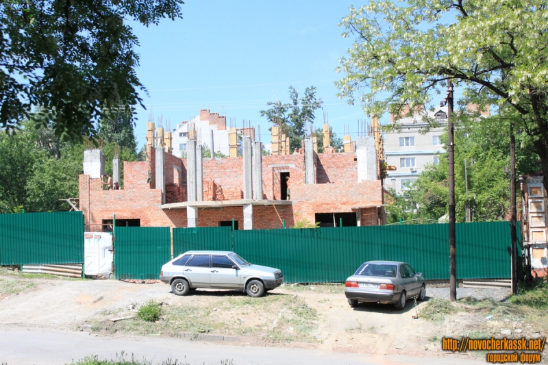 Новочеркасск: Ленгника, 13. Строительство дома