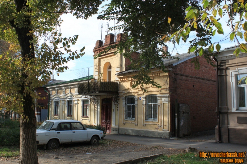 Новочеркасск: улица Просвещения, 104