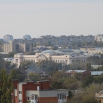 Вид на главный корпус ЮРГПУ (НПИ) с колокольни собора